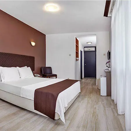 A11 Hotel 3*